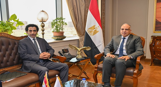 وزير الرى يبحث تعزيز التعاون مع منظمة التعاون الإسلامى فى مجال إدارة المياه