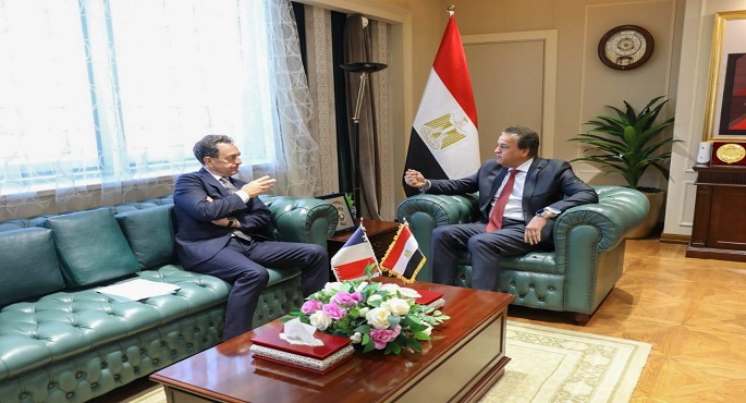 وزير الصحة يستقبل سفير فرنسا للإتفاق على تنفيذ خطة لتقديم المساعدات الإنسانية لقطاع غزة