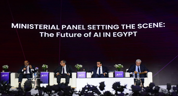 بالصور..وزير العمل يشارك فى المؤتمر الدولى الأول للذكاء الاصطناعى بجامعة القاهرة