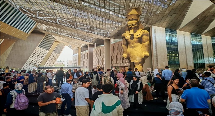 المتحف المصرى الكبير كامل العدد لليوم الثانى على التوالى