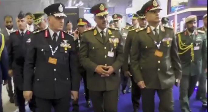 بالفيديو.. رئيس الأركان يعود إلى القاهرة عقب مشاركته فى فعاليات معرض ” دبى الدولى للطيران 2025