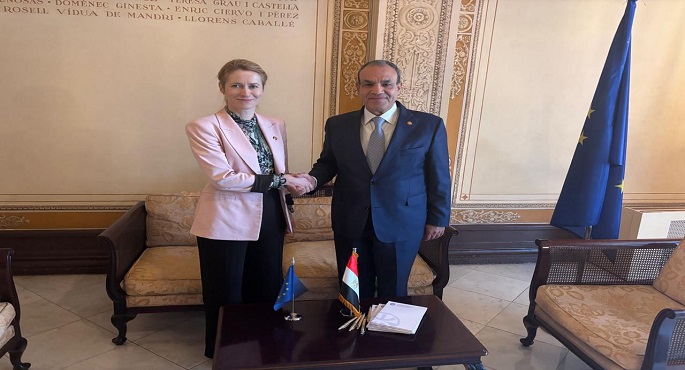 وزير الخارجية يؤكد رفض مصر لأى إجراءات من شأنها تكريس الانفصال بين الضفة وغزة أو تقويض فرص حل الدولتين