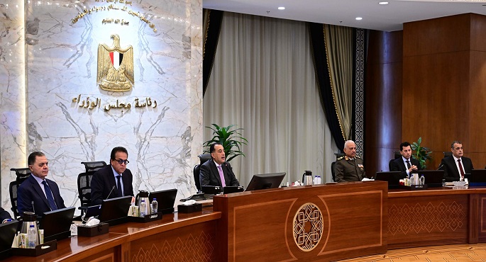 خلال اجتماع الحكومة.. مدبولى: لولا الرئيس ومتابعته المستمرة ما كان ليتحقق هذا الإنجاز بالمنطقة الاقتصادية لقناة السويس