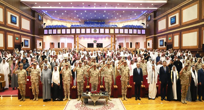 قيادة الجيش الثالث الميدانى تستقبل عددا من شيوخ وعواقل القبائل وأعضاء مجلسى النواب والشيوخ بمحافظتى السويس وجنوب سيناء