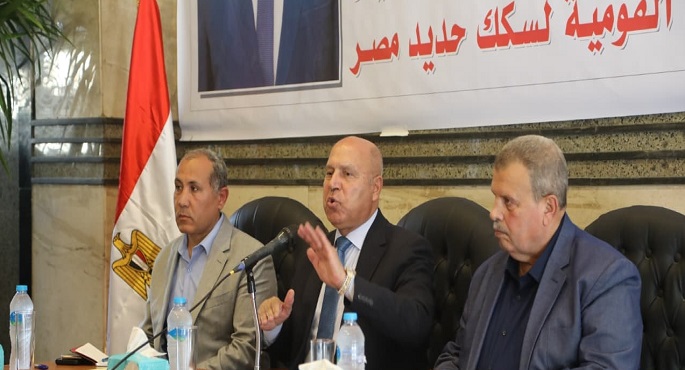 بالصور .. وزير النقل : إشراك القطاع الخاص فى إدارة عدد من القطاعات بالسكك الحديدية