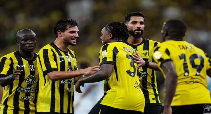 اتحاد جدة يحقق انتصارا صعبا على الرياض ٢-١ فى الدورى السعودى