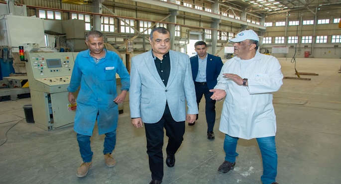 بالصور.. وزير الدولة للإنتاج الحربى : الكفاءات البشرية تؤدي دورًا حيويًا فى عمليات التطوير ودعم الصناعة
