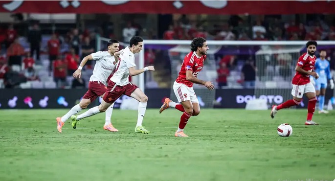 الأهلى يهزم سيراميكا كليوباترا 2-1 ويصعد إلى نهائى السوبر المصرى