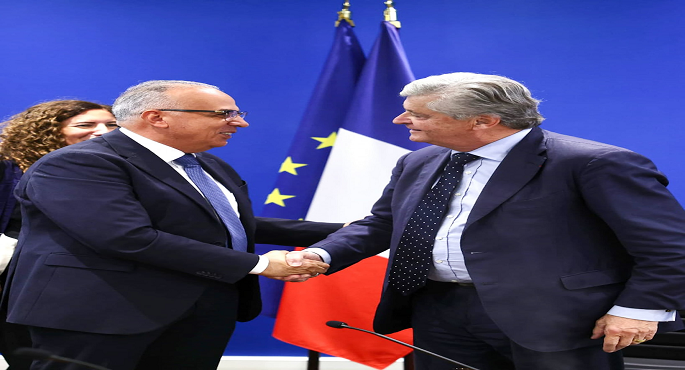وزير الرى يبحث مع عدد من المسؤولين الفرنسيين تعزيز التعاون فى مجال المياه