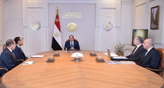 الرئيس السيسى يشدد على ضرورة توفير المزيد من الحوافز والتيسيرات للمستثمرين بقطاعات البترول والغاز والتعدين