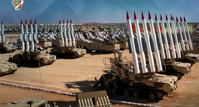 وزير الدفاع والإنتاج الحربى يشهد تنفيذ المرحلة الرئيسية للرماية الصاروخية لقوات الدفاع الجوى
