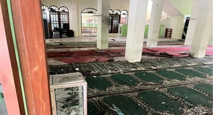 عشرات الإصابات جراء انفجار بمسجد فى إندونيسيا