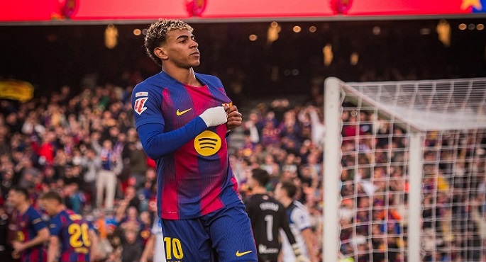 برشلونة يرتقى لصدارة الليجا الإسبانية بفوز ثمين على ألافيس 3-1