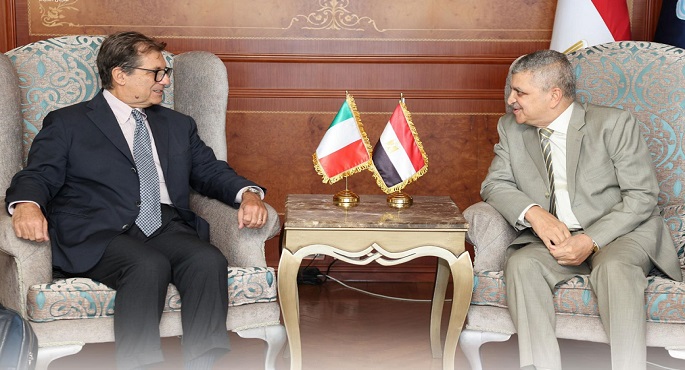 الفريق ربيع يلتقى المبعوث الإيطالى لمناقشة مشروع الممر الإقتصادى