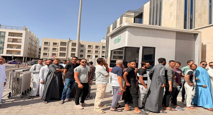 المصريون بالخارج يواصلون الإقبال على لجان التصويت فى اليوم الثانى للمرحلة الثانية لانتخابات مجلس النواب