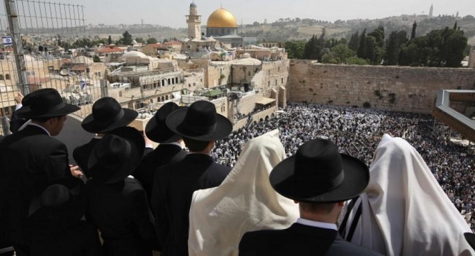 الدستور الأردنية : استهداف الوجود الفلسطينى وتهويد القدس