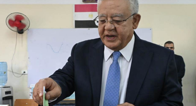 جبالي يدلى بصوته فى انتخابات مجلس النواب ويؤكد المشاركة واجب وطنى وحق دستورى أصيل