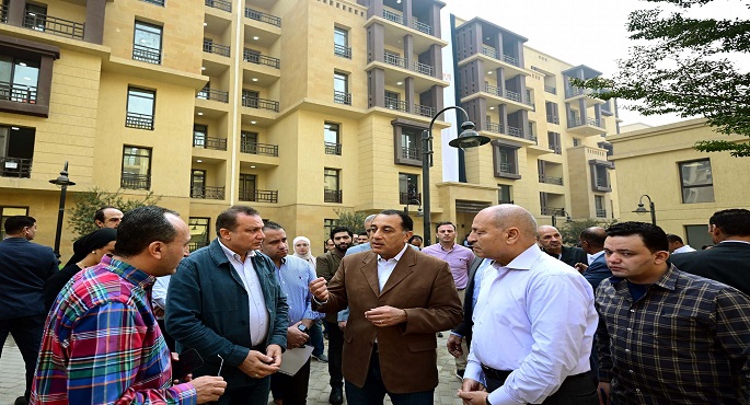 رئيس الوزراء يوجه بتسليم وحدات “روضة السيدة 2” لمستحقيها بعدادات مسبقة الدفع