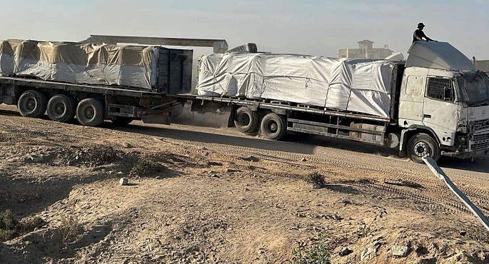 إسرائيل تفتح معبر زيكيم شمال غزة لإدخال المساعدات إلى غزة وتتولى فحصها