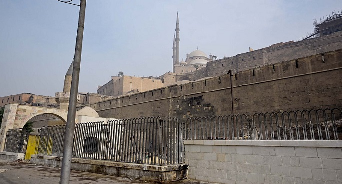 رئيس الوزراء يتفقد عدداً من أعمال تطوير الطرق بالقاهرة التاريخية