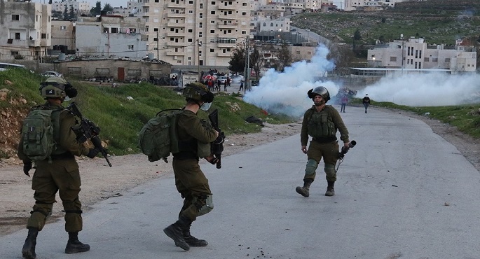 إصابة فلسطينيين اثنين بالرصاص الحى خلال اقتحام الاحتلال مدينة قلقيلية