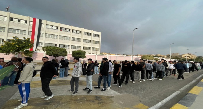 طوابير أمام لجان التجمع الخامس للتصويت فى انتخابات مجلس النواب