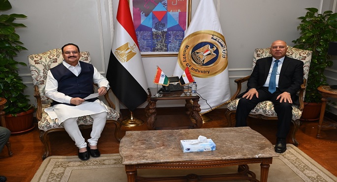 كامل الوزير يبحث مع وزير الصحة الهندى دعم التعاون فى مجالى الصناعة والنقل