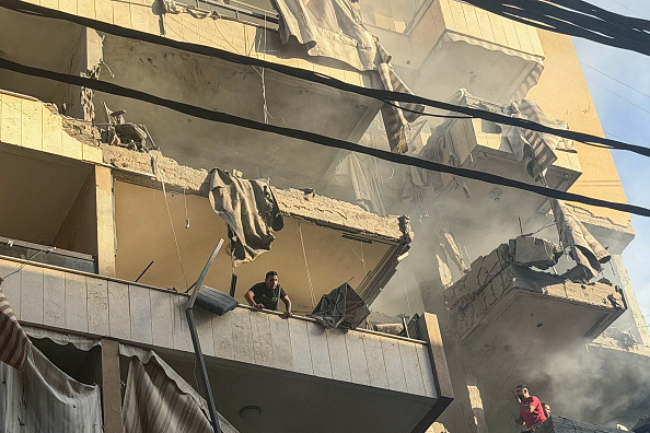 نتنياهو: غارة إسرائيلية استهدفت قياديا بارزا بحزب الله فى بيروت