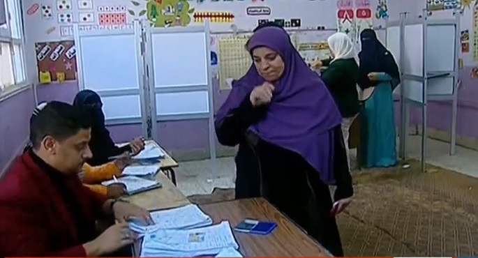 تزايد الإقبال على صناديق الاقتراع فى اليوم الثانى لانتخابات مجلس النواب.. والمرأة فى صدارة المشهد