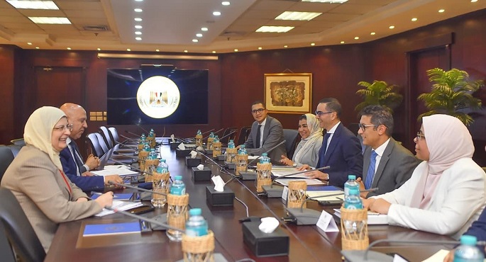 وزارة الاستثمار والتجارة الخارجية تناقش موازنة برنامج رد أعباء الصادرات 2026/2025