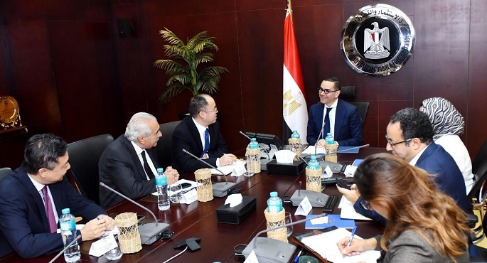وزير الاستثمار يؤكد دعم توسعات الشركة الصينية للإطارات ويبحث ضخ 400 مليون دولار استثمارات جديدة