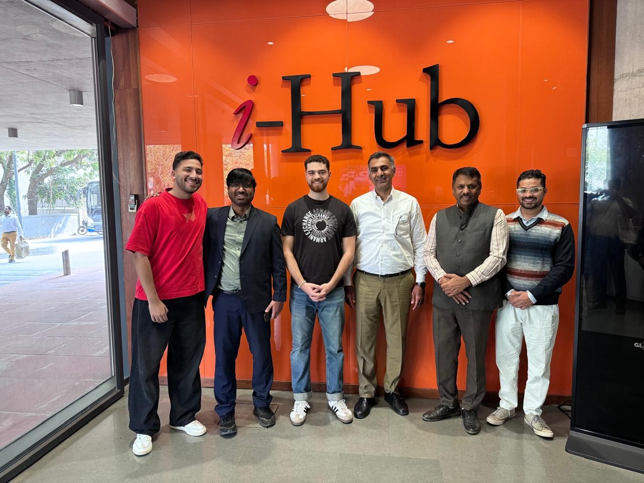 الوفد الشبابى المصرى يستكشف منظومة الابتكار الطلابى داخل i-Hub بولاية جوجارات الهندية