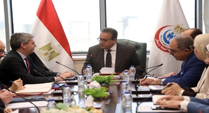وزير الصحة يتابع تطورات الاتفاقيات الدولية لإنشاء مصنع اللقاحات متعدد المراحل