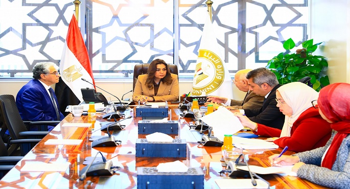 د.منال عوض: نسعى لتنفيذ مشروعات ذات أثر بيئى واقتصادى واجتماعى تدعم خطط التنمية