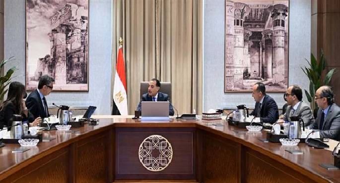 رئيس الوزراء يتابع مستجدات تطوير الدعم لتعزيز كفاءة الاستهداف وتحقيق العدالة