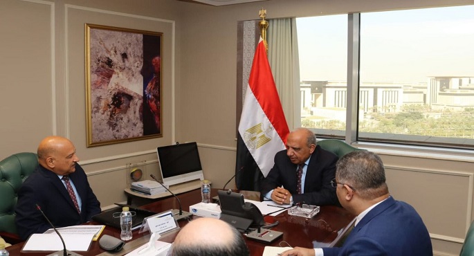 وزير الكهرباء يستعرض جهود تعظيم عوائد الخامات الأرضية واستغلال المعادن الاستراتيجية