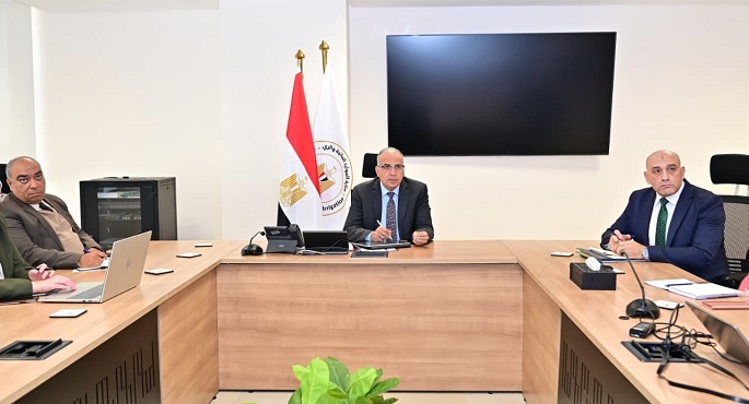 وزير الرى يبحث الإعداد لعقد أولى اجتماعات “المجلس الأعلى للمياه”