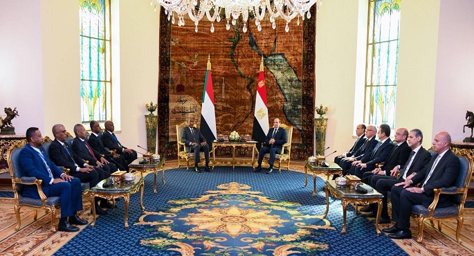 السيسى يؤكد دعم مصر للشعب السودانى فى مساعيه لتجاوز المرحلة الراهنة