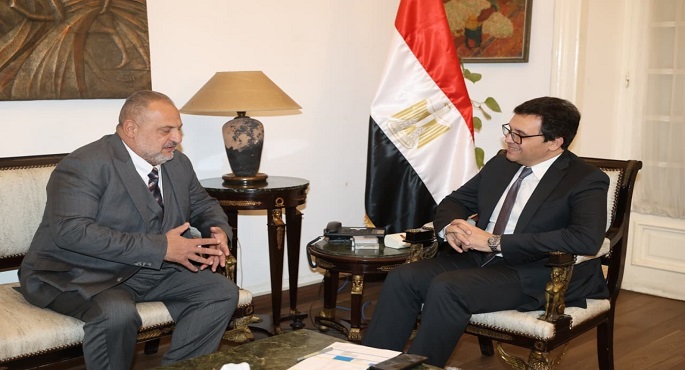 وزير الثقافة يبحث مع الفنان خالد الصاوى إنشاء المركز الدولى للتدريب على فنون المسرح