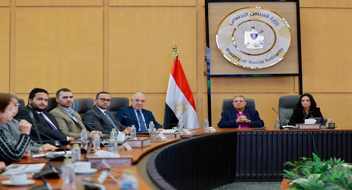 مايا مرسى تبحث مبادرة “ازرع” مع رئيس الطائفة الإنجيلية ورئيس الهيئة القبطية الإنجيلية للخدمات الاجتماعية ووفد من التحالف الوطنى للعمل الأهلى التنموى