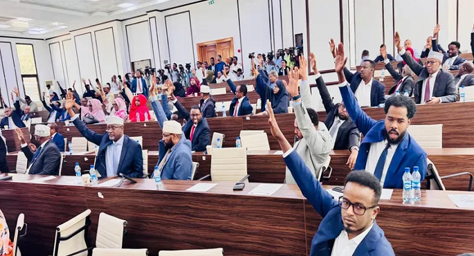 البرلمان الصومالى يرفض أى اعتراف إسرائيلى ويدين خرق السيادة الوطنية
