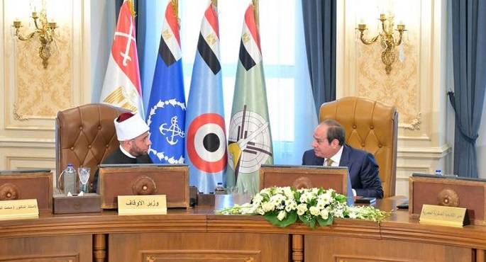 بالصور.. الرئيس السيسى يشهد اختبارات كشف الهيئة لحاملى درجة الدكتوراه من دعاة وزارة الأوقاف