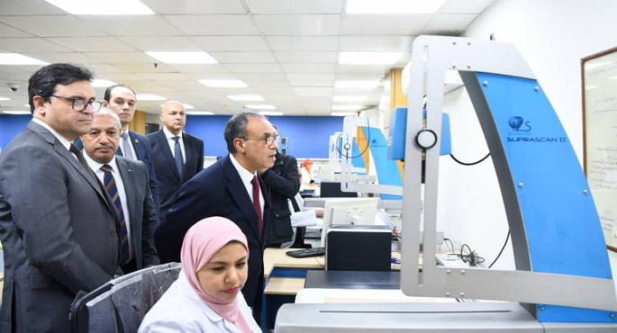 بالصور .. وزير الخارجية يتسلم وثائق ومستندات وخرائط تاريخية بعد ترميمها بدار الكتب