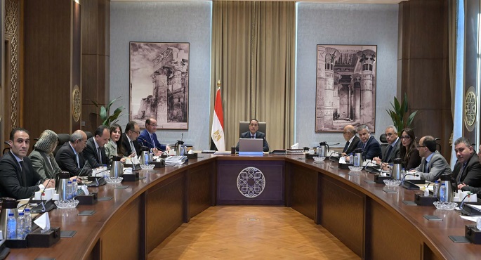 مدبولى يتابع مشروعات تطوير قطاع الغزل والنسيج والاستغلال الأمثل لأصول الدولة