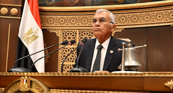 رئيس مجلس الشيوخ يحيل عددا من مشروعات القوانين إلى اللجان النوعية المختصة