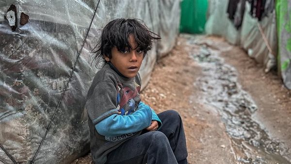 “أطباء بلا حدود”: أطفال غزة يموتون بردا وندعو إسرائيل لإدخال المساعدات
