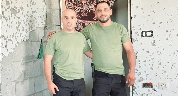 غسان الدهينى خليفة أبو شباب يتوعد بقتال حماس إذا انسحبت إسرائيل من غزة