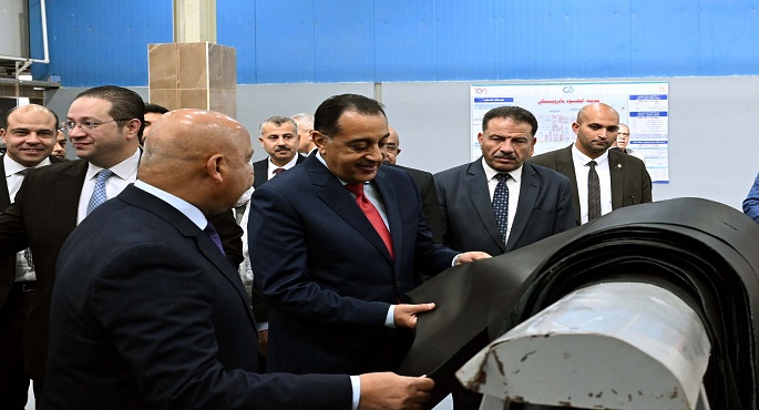 بالصور .. رئيس الوزراء يتفقد مشروع رفع كفاءة وتأهيل مركز تكنولوجيا دباغة الجلود بمدينة الروبيكى