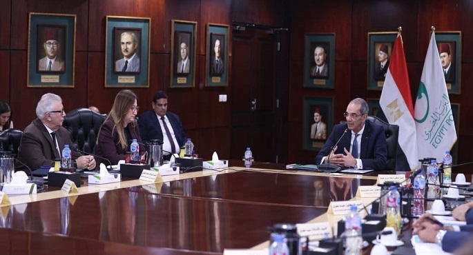 وزير الاتصالات: البريد المصرى يشهد تطوير شامل لدعم التوسع فى تقديم الخدمات الرقمية