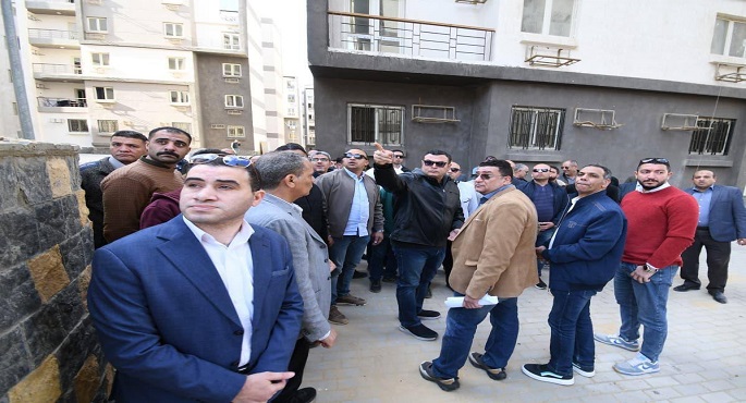 وزير الإسكان يتفقد مشروع سكن مصر بأرض المعارض بالقاهرة الجديدة